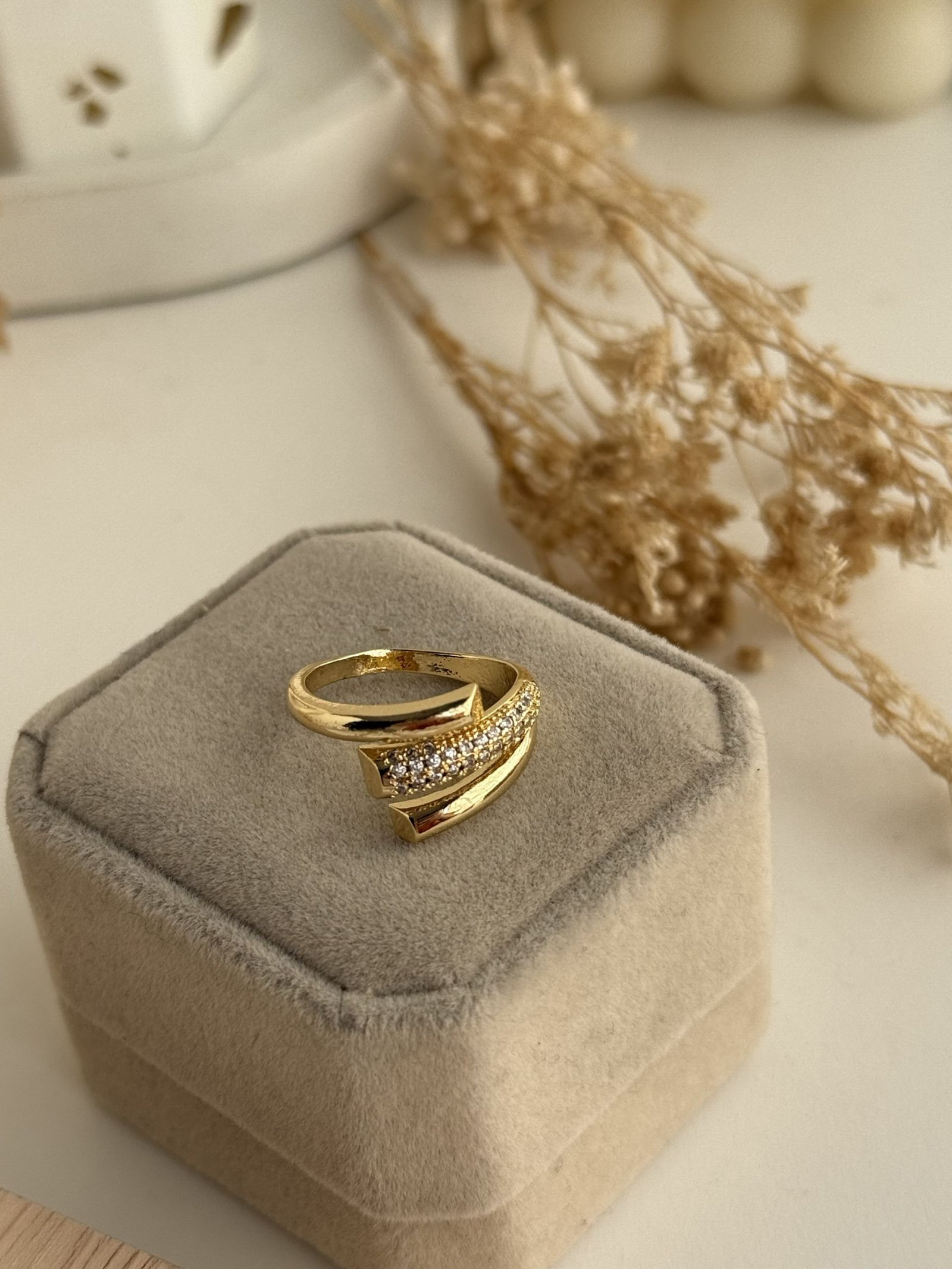 Velora Pavé Wrap Ring