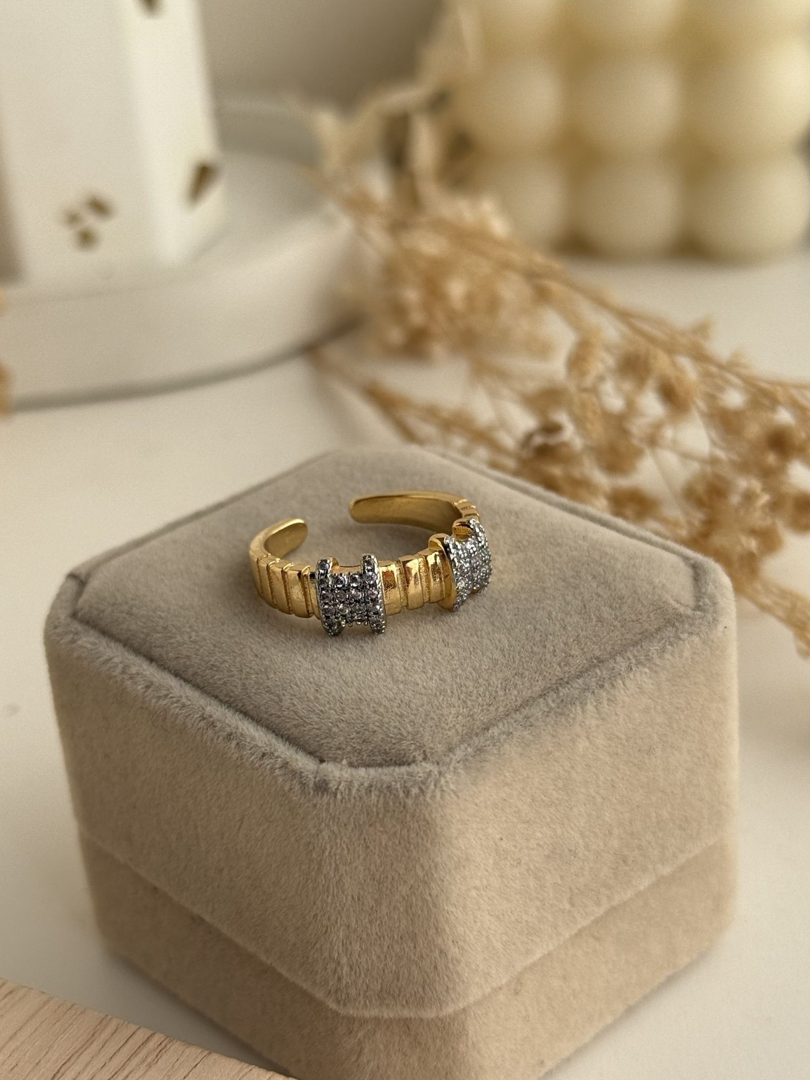 Aurex Pavé Open Ring