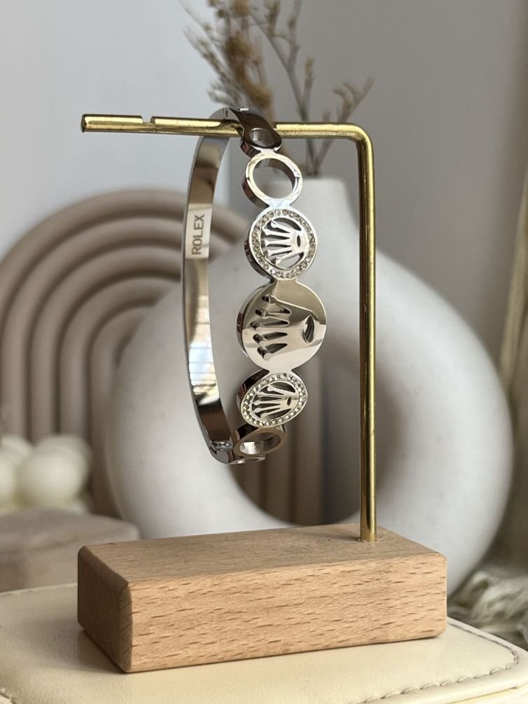 Orlisse Crown Link Cuff