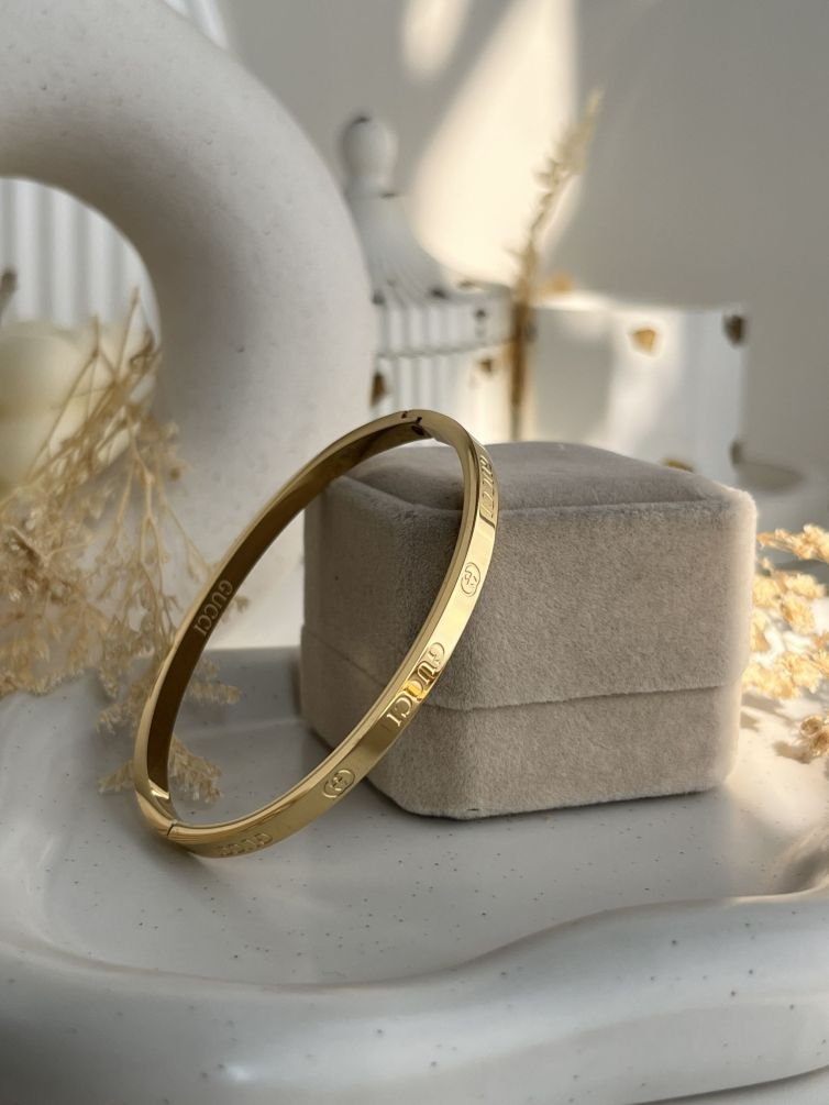 Aurelia Insignia Cuff