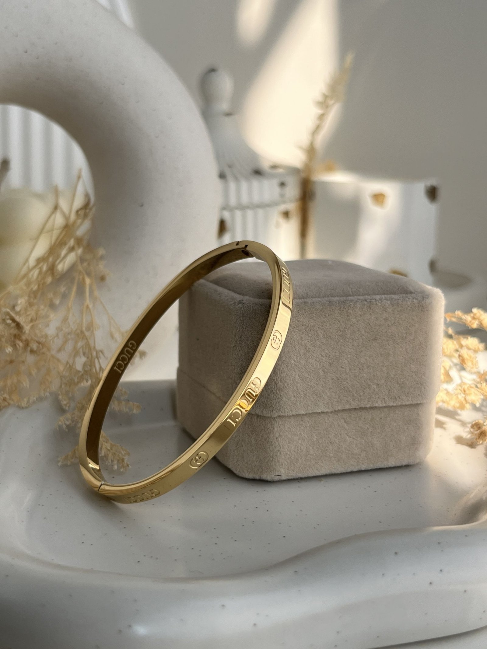 Aurelia Insignia Cuff