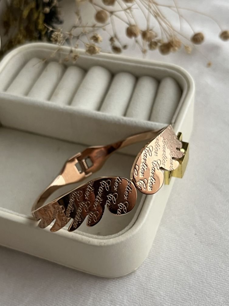 Aurelia Script Cuff