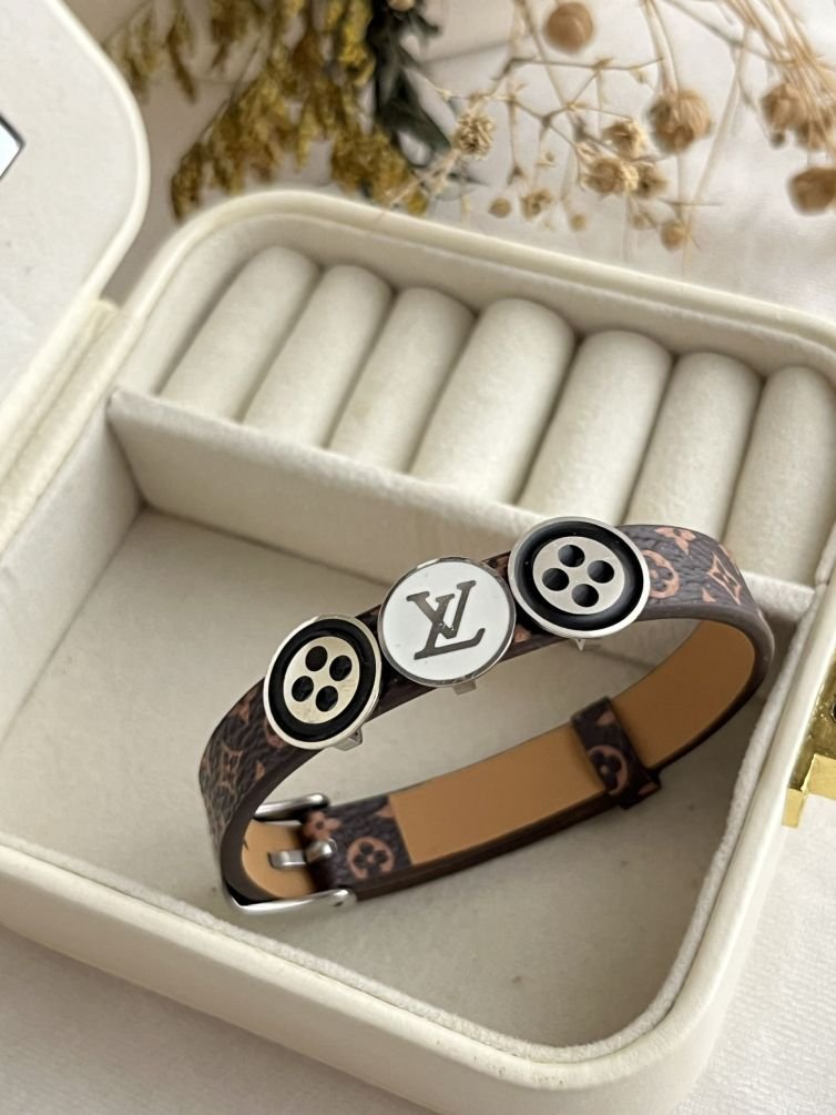Monaro Emblem Leather Cuff