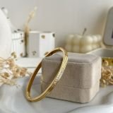 Oria Linea Crystal Cuff