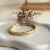 Aurelio Script Cuff