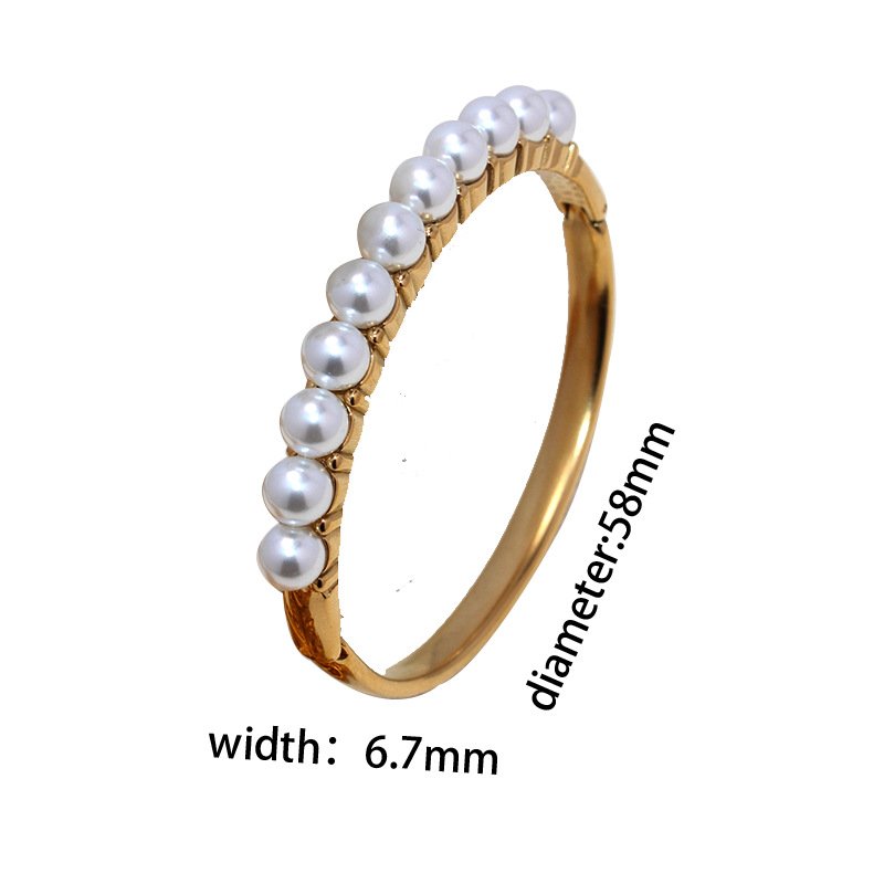 Elara Pearl Cuff