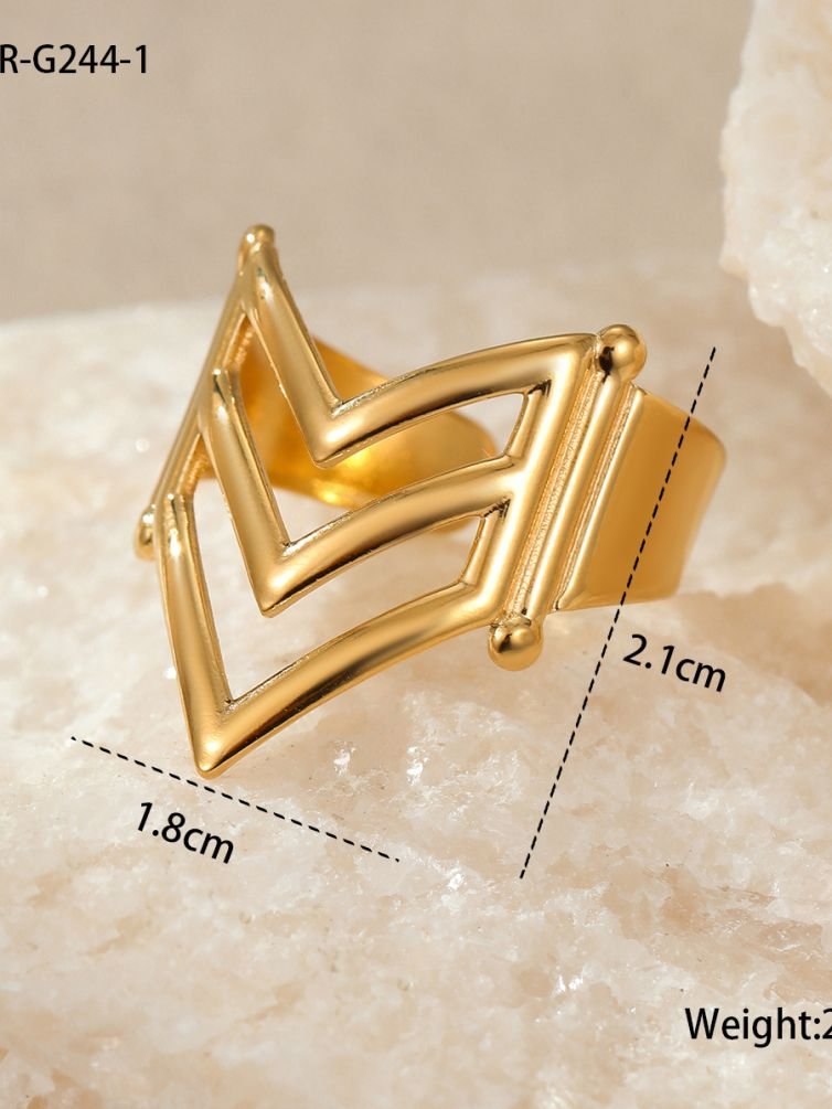 Veyra Adjustable Ring