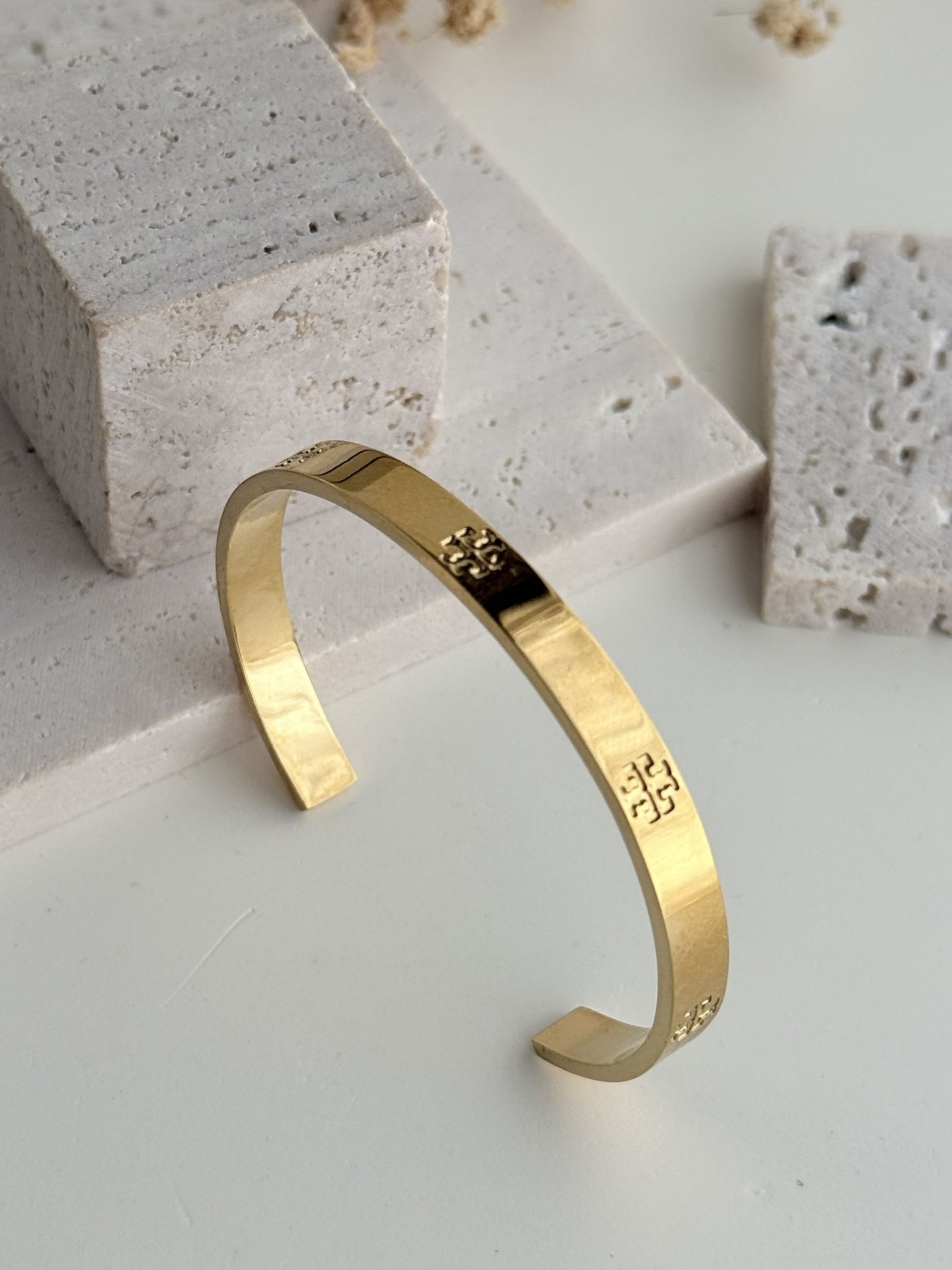 Aurelia Emblem Cuff