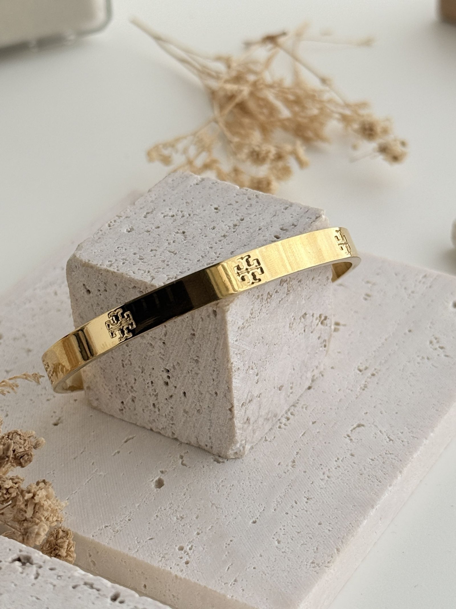 Aurelia Emblem Cuff