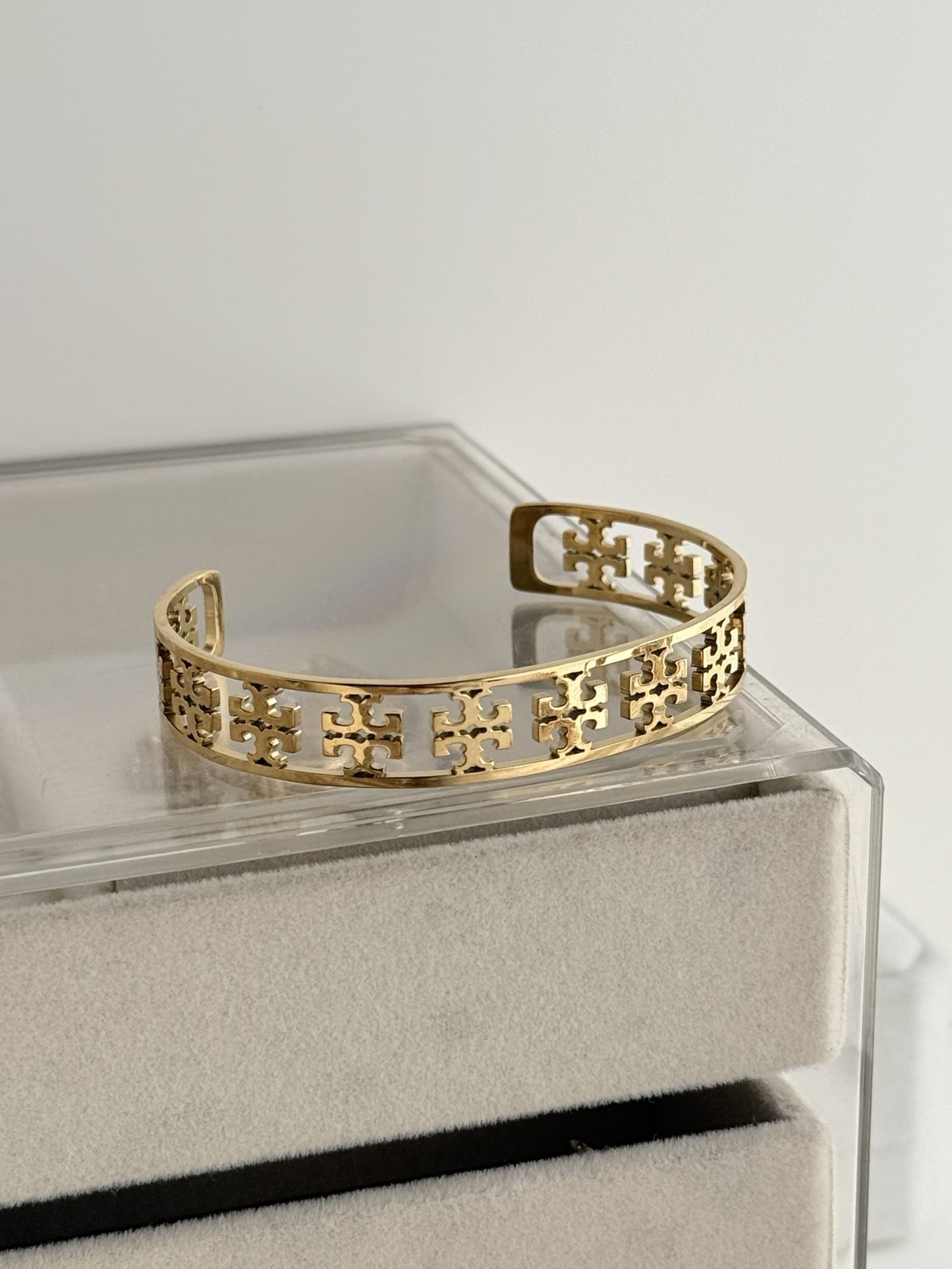 Solene Mosaic Cuff