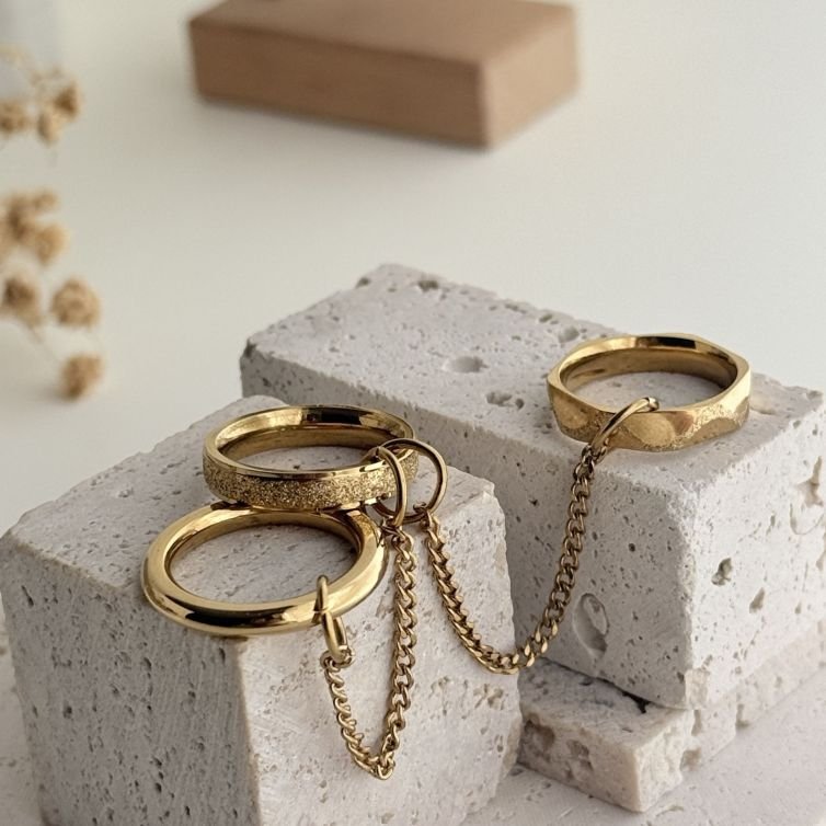 Valen Chain Stack Ring Set