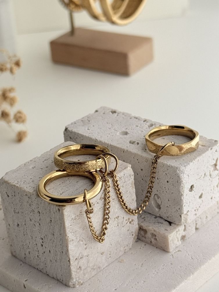 Valen Chain Stack Ring Set