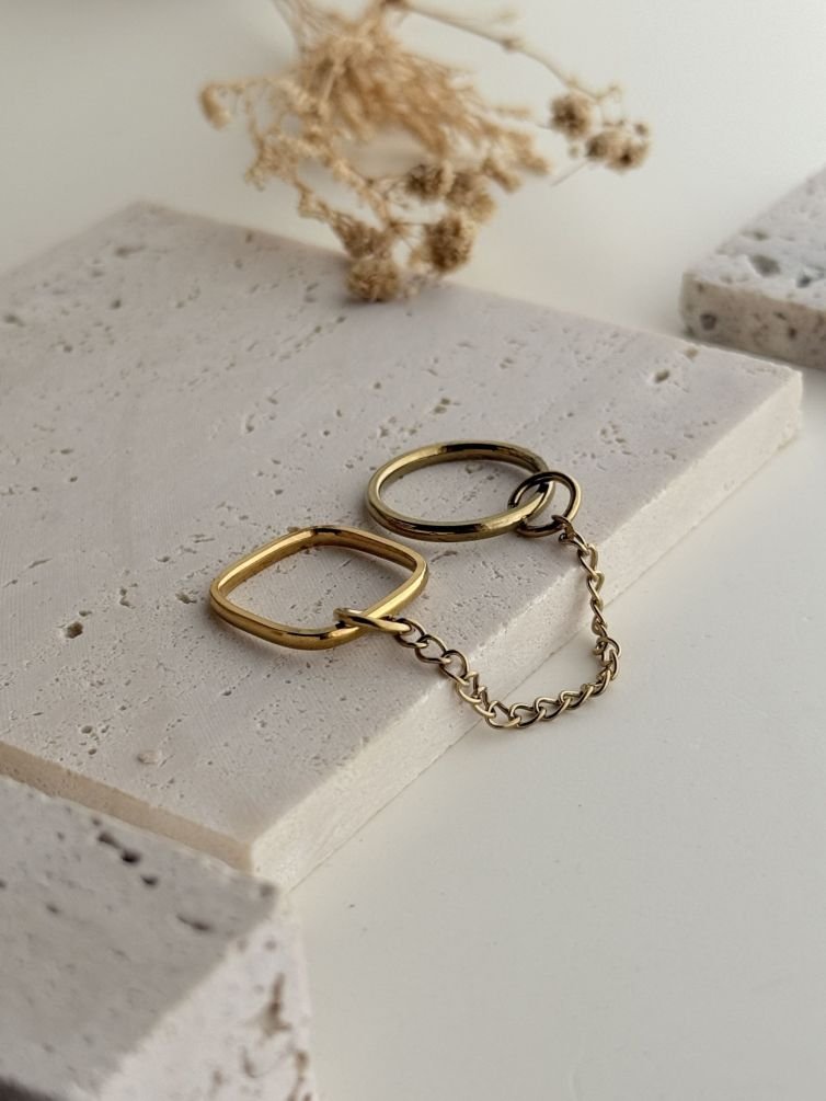 Aurelle Link Ring Set