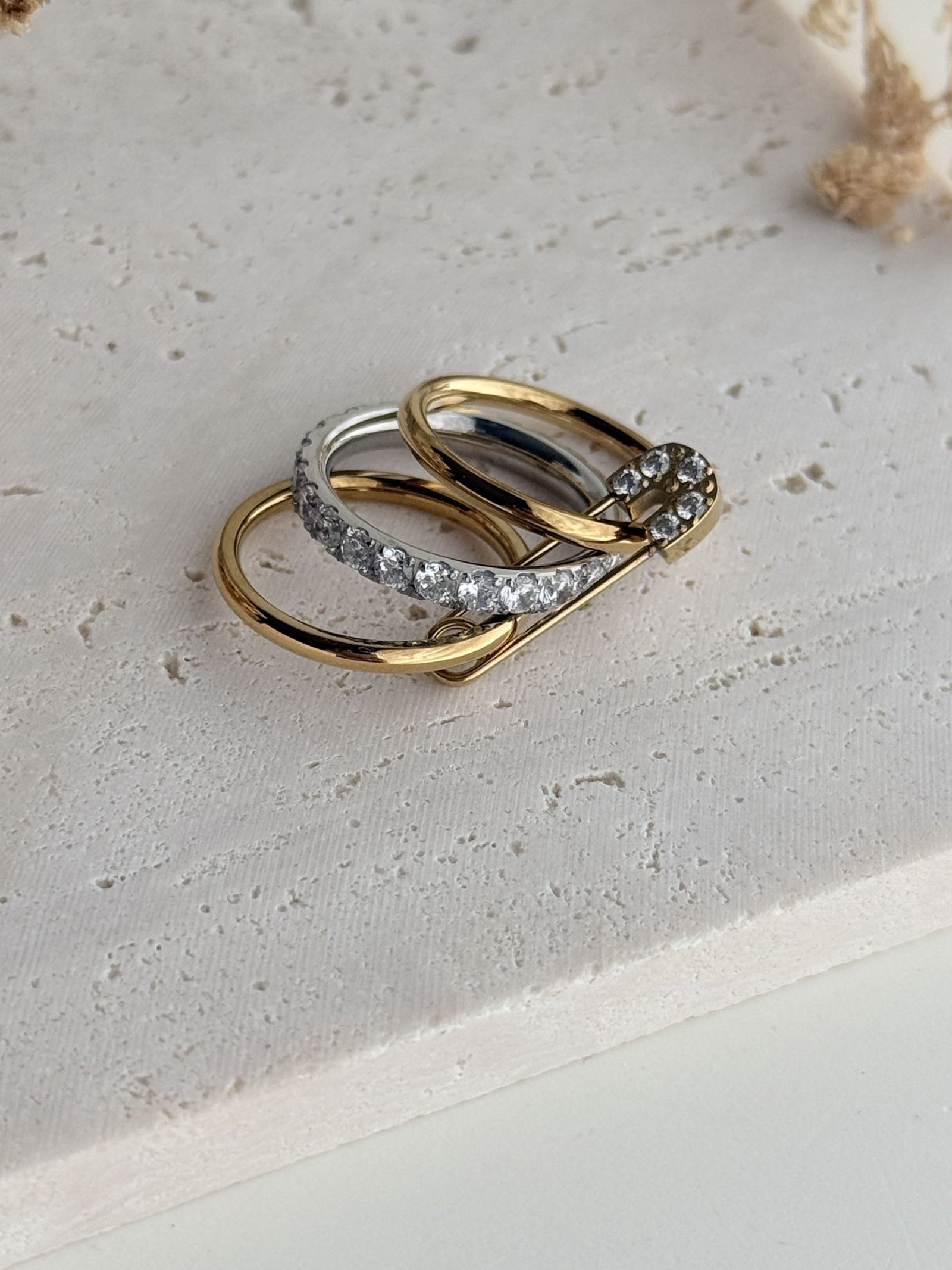 Solenne Lock Ring
