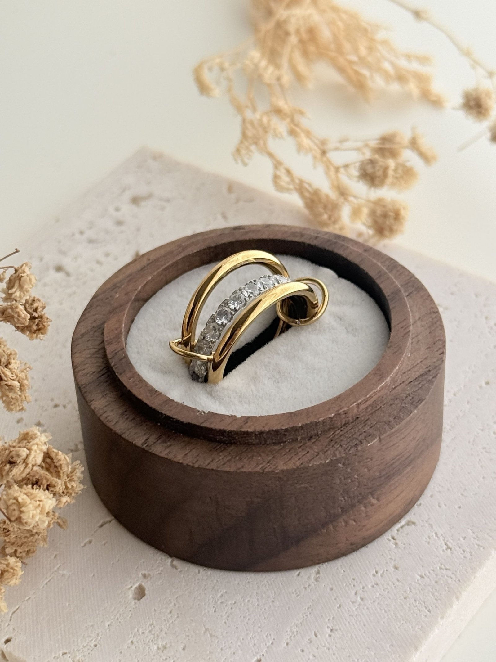 Aureline Triple Loop Ring