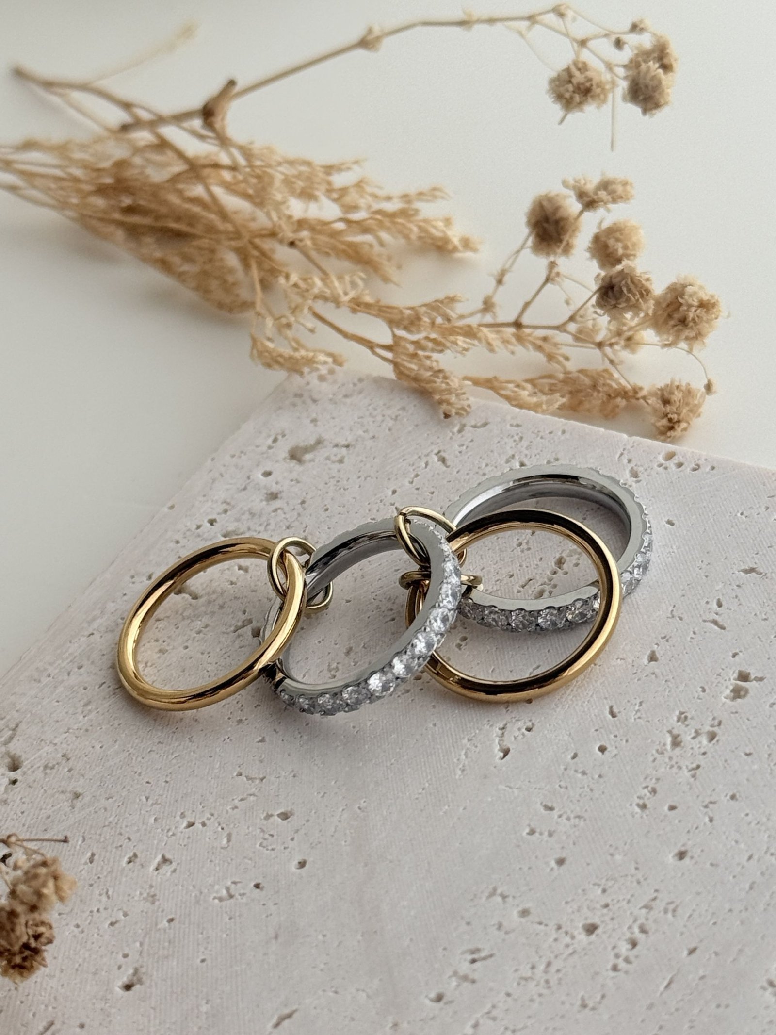Aureline Quad Loop Ring