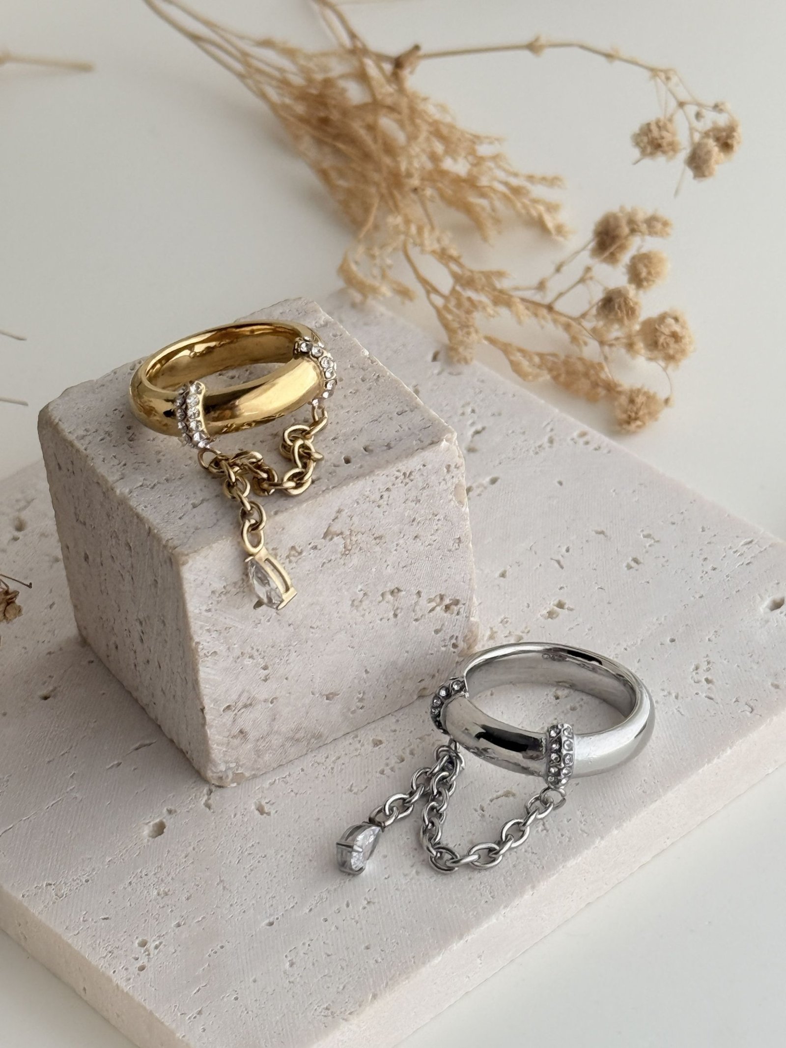Celestine Chain Ring