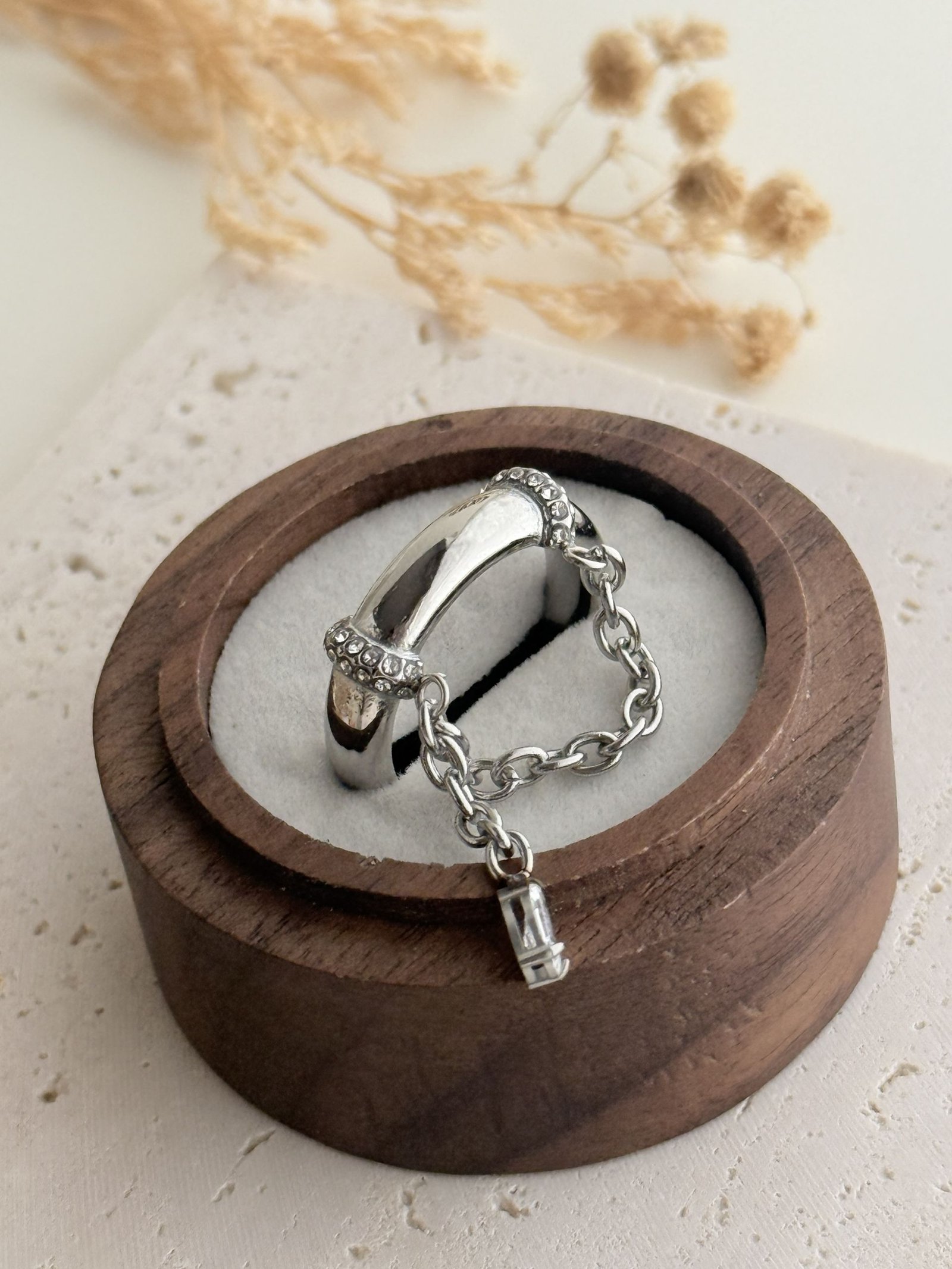 Celestine Chain Ring