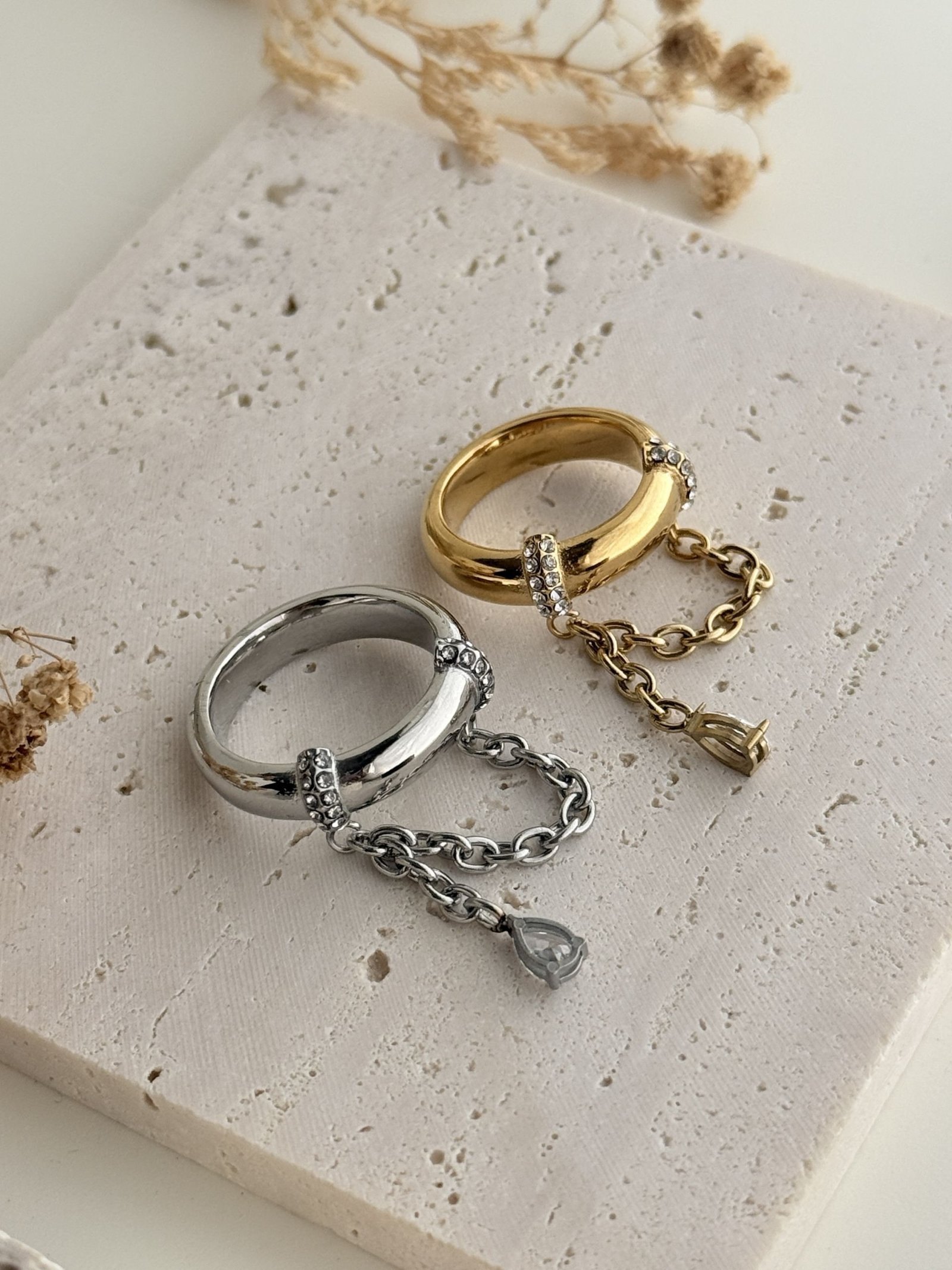 Celestine Chain Ring