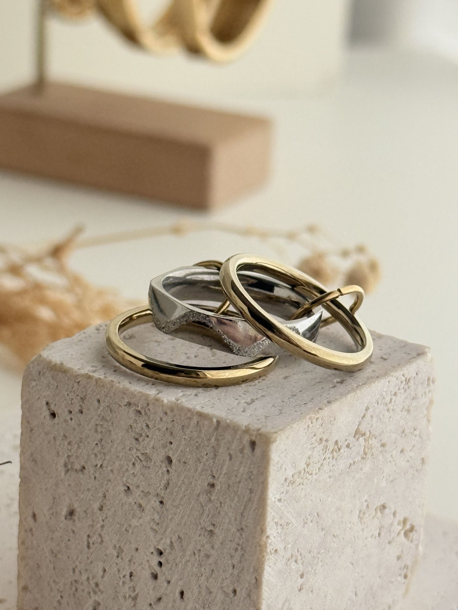 Argent Wave Layer Ring