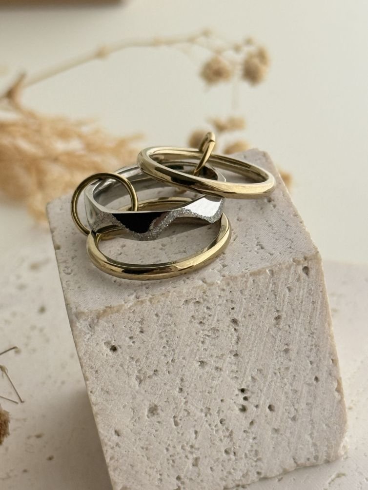 Argent Wave Layer Ring