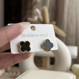 Étoile Clover Stud Earrings