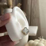 Étoile Clover Stud Earrings