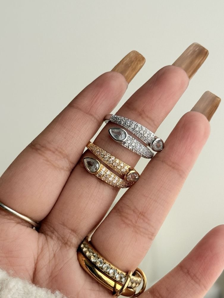 Soléa Tear Ring