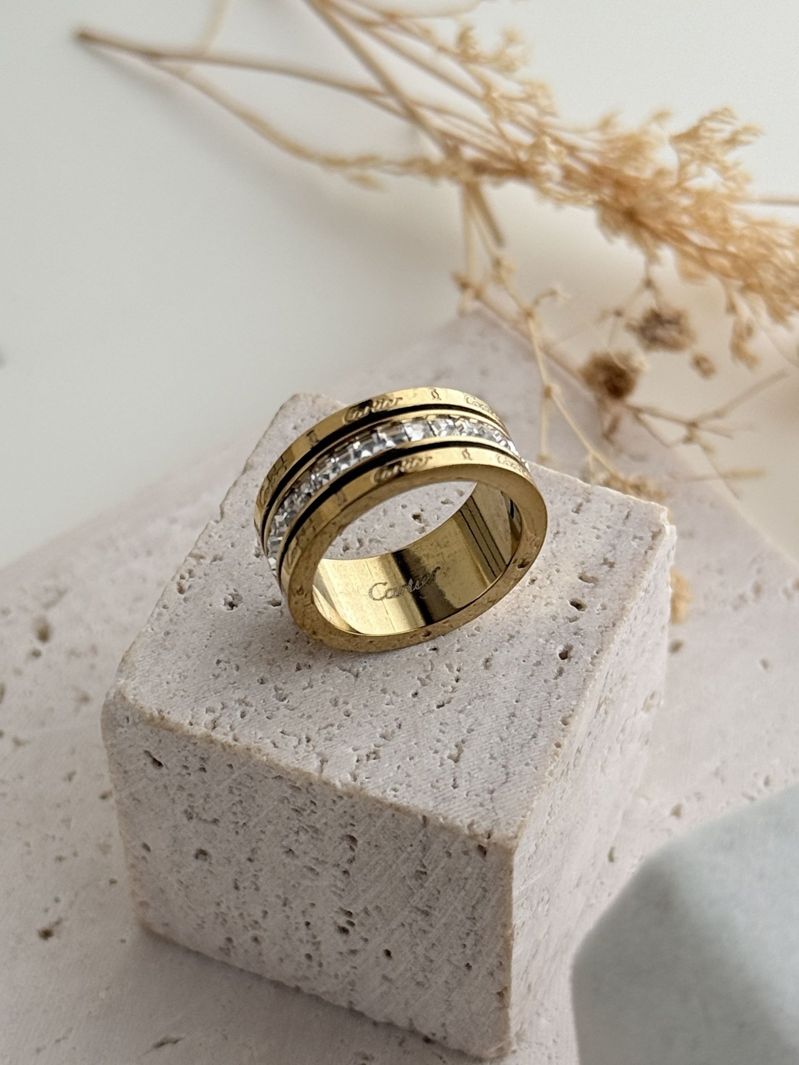 Lumière Axis Ring