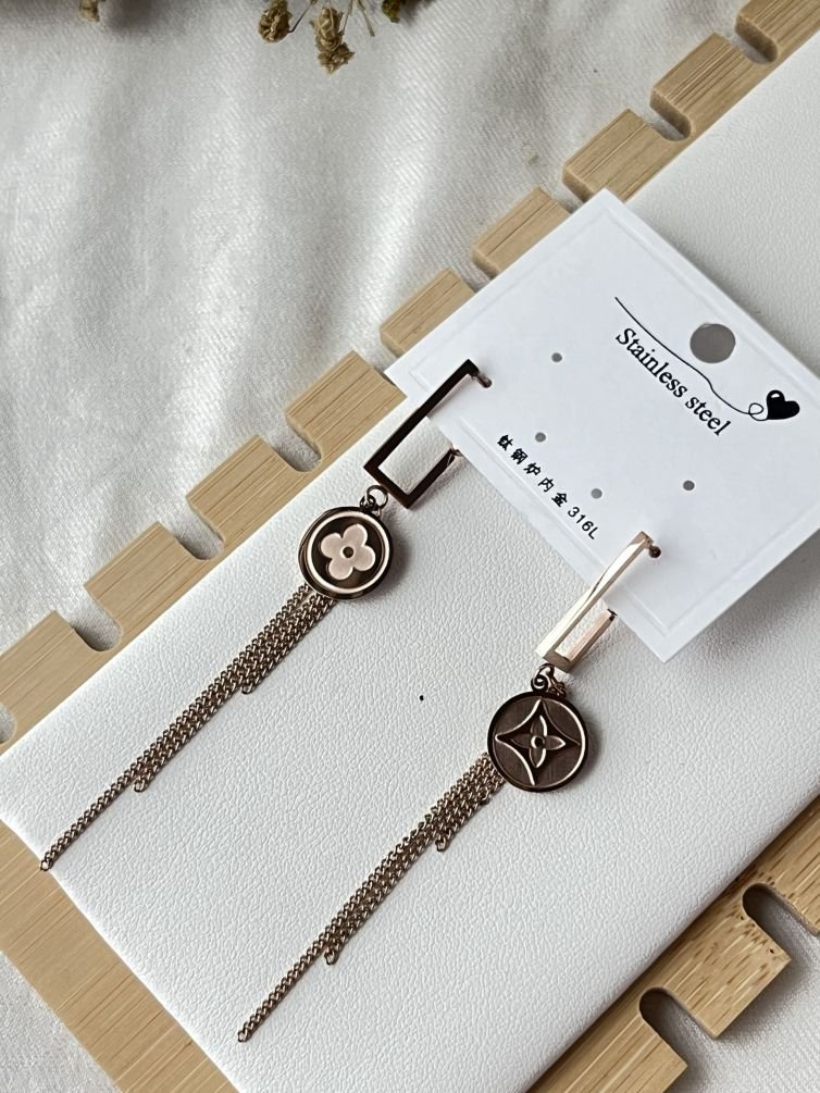 Noir Essence Earring Collection