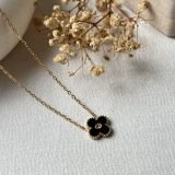 Élise Clover Crystal Neckchain