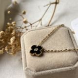 Élise Clover Crystal Neckchain