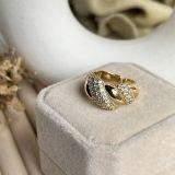 Élaris Knot Pavé Ring