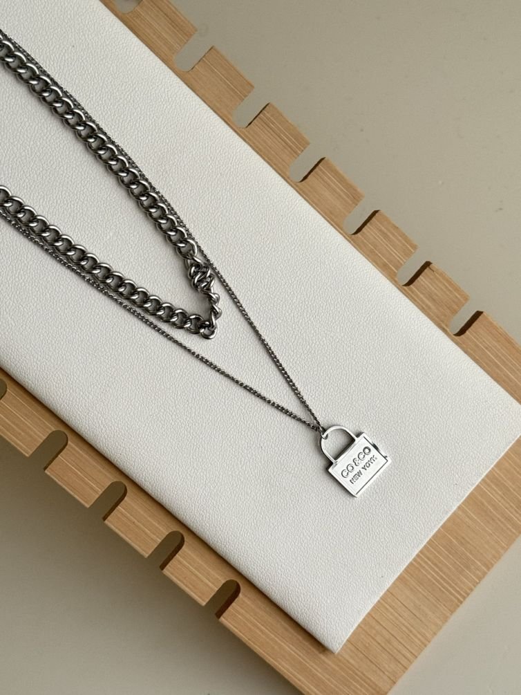 Noir Lock Layered Neckpiece