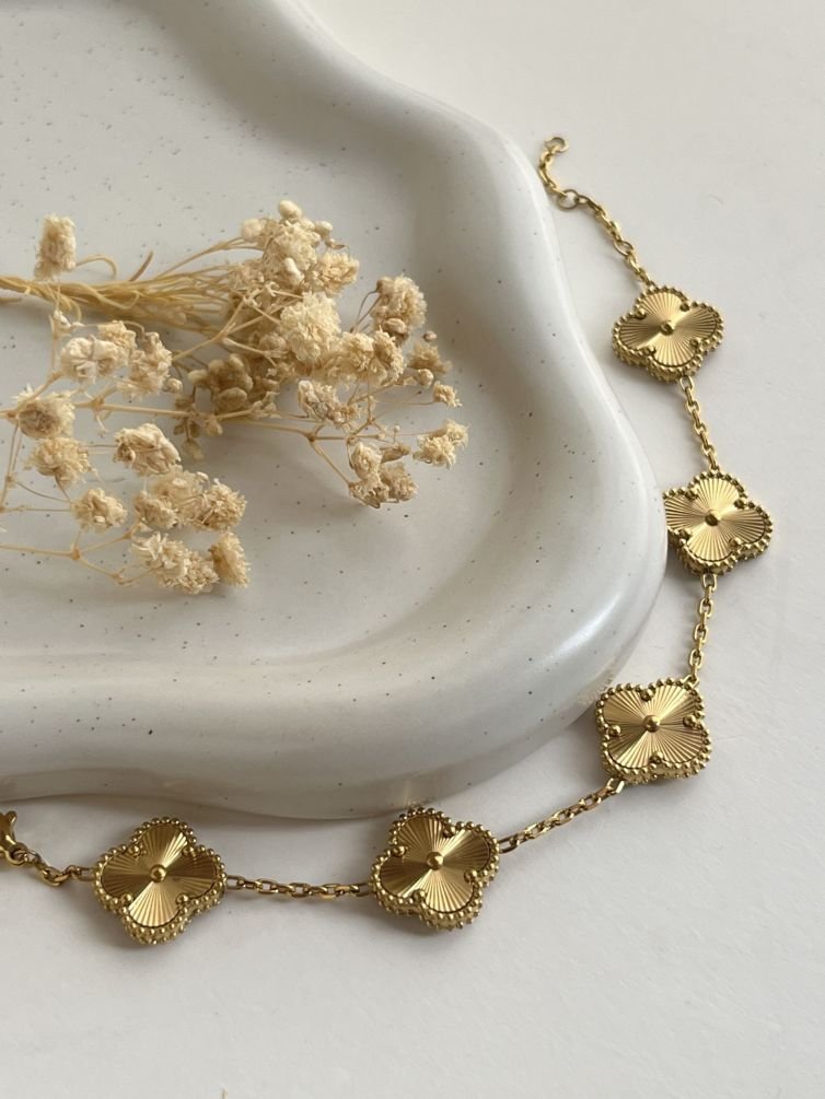 Éclat 15 mm Laser Cut Clover Bracelet