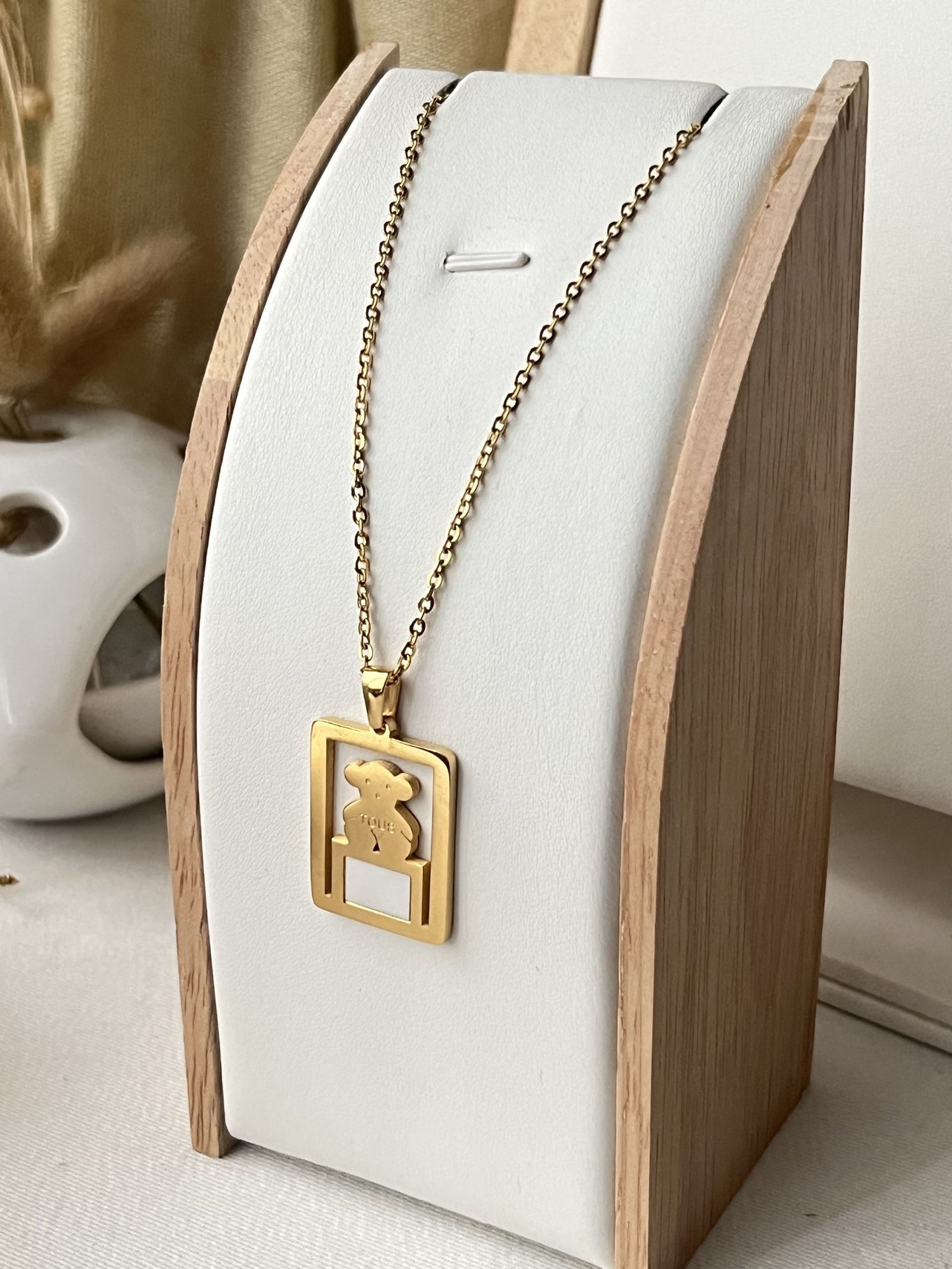 Maison Teddy Frame Neckchain