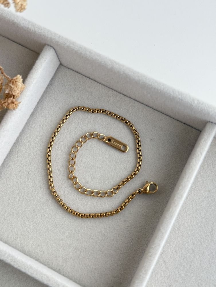 Aureline Box Chain Bracelet