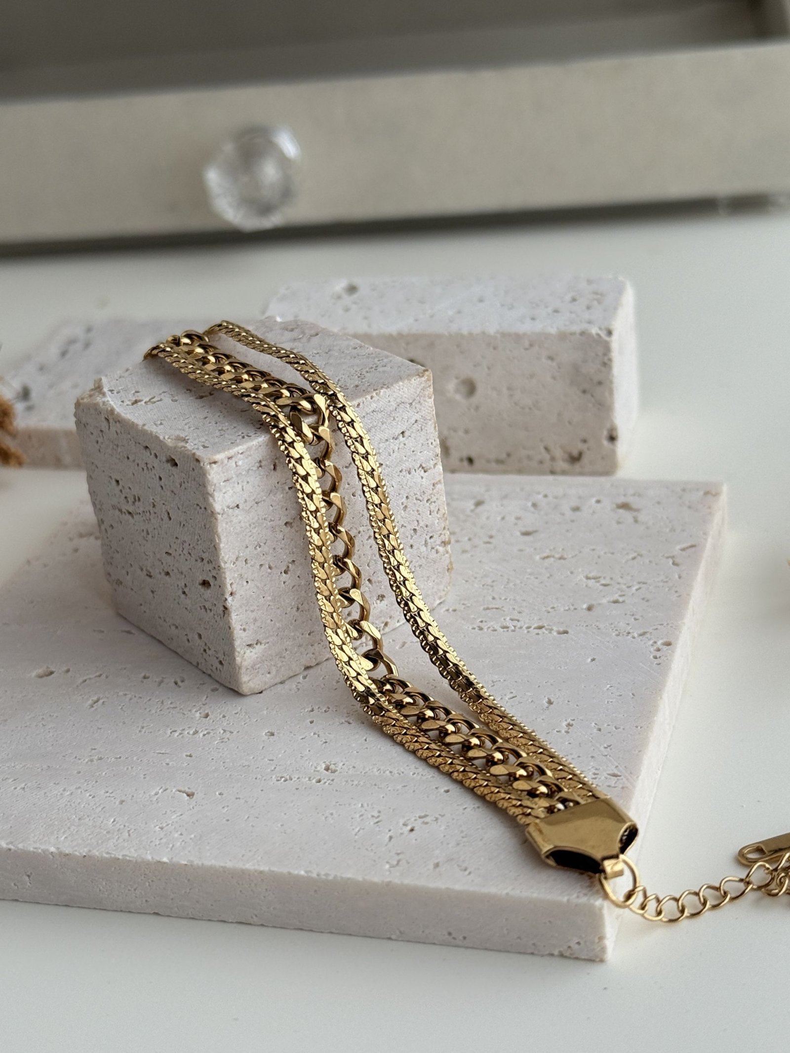 AuricΓ© Layered Chain Bracelet