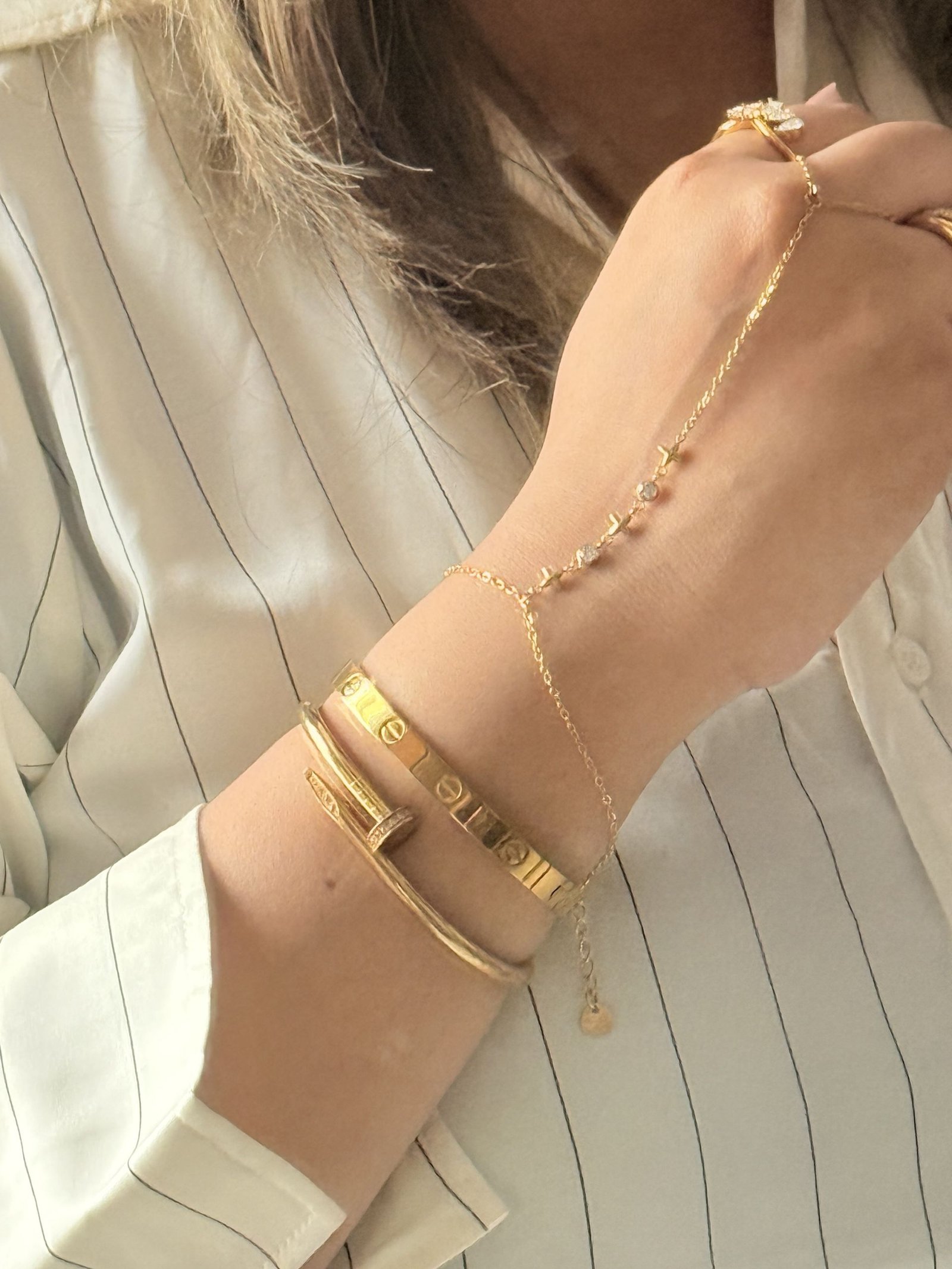 Stellara Hand Chain Bracelet