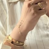 Étoilé Hand Chain Bracelet
