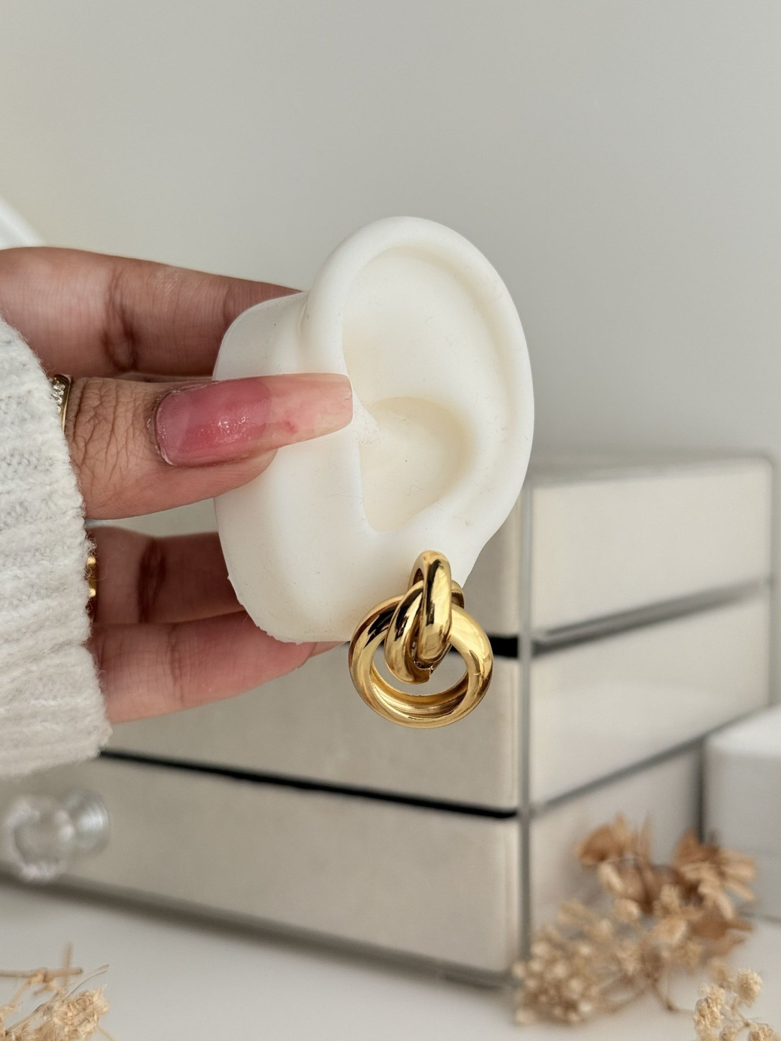 Celestia Link Earrings
