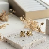 Étoile Fleur Stud Earrings