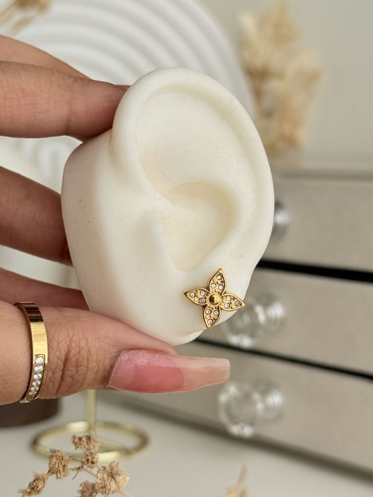 Étoile Fleur Stud Earrings