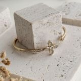 Fleur Éclat Cuff