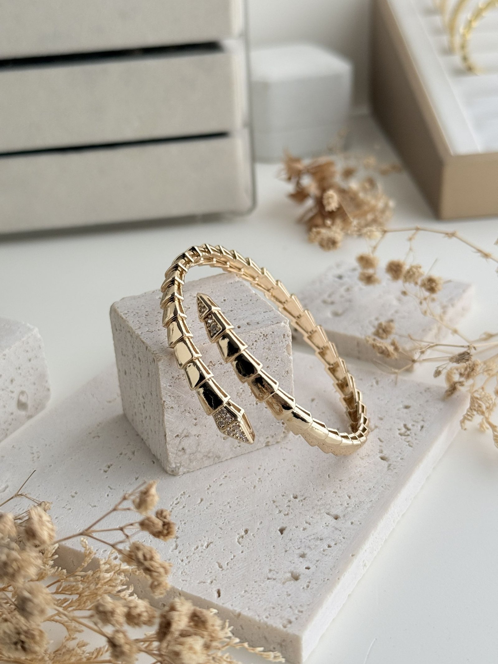Seraphine Edge Cuff