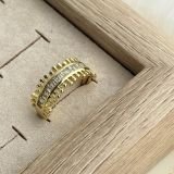 Aurévie Crystal Arc Ring
