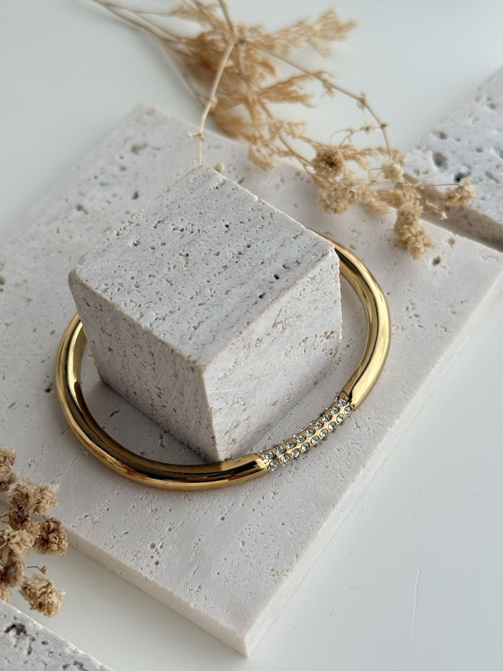 Verona Twin Cuff
