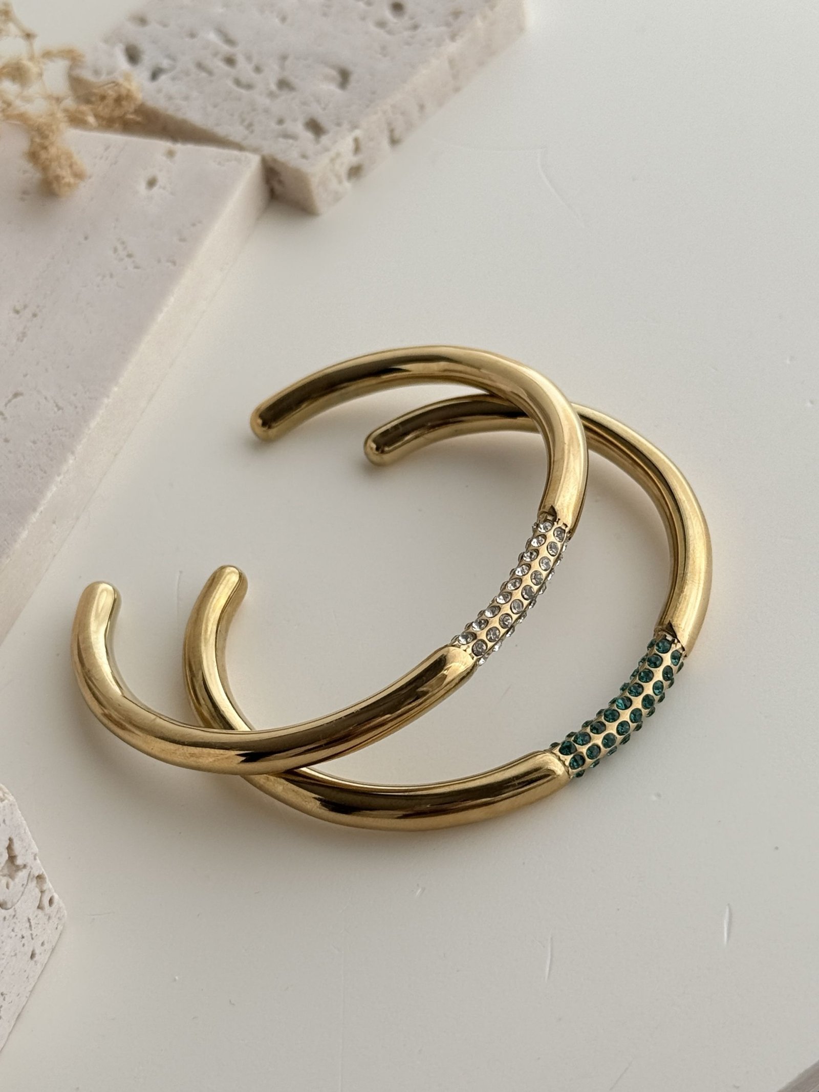 Verona Twin Cuff