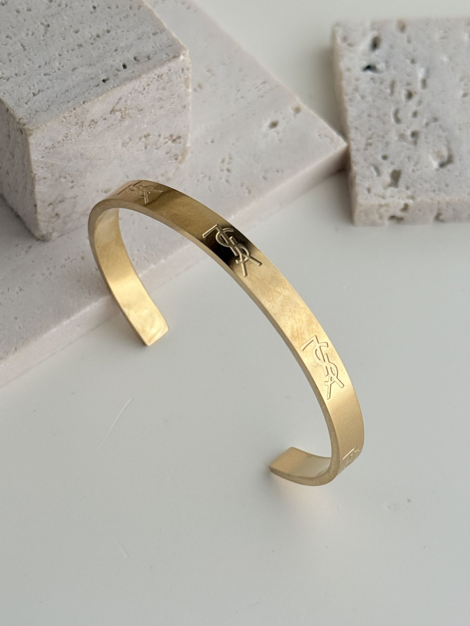 Monarque Signature Cuff