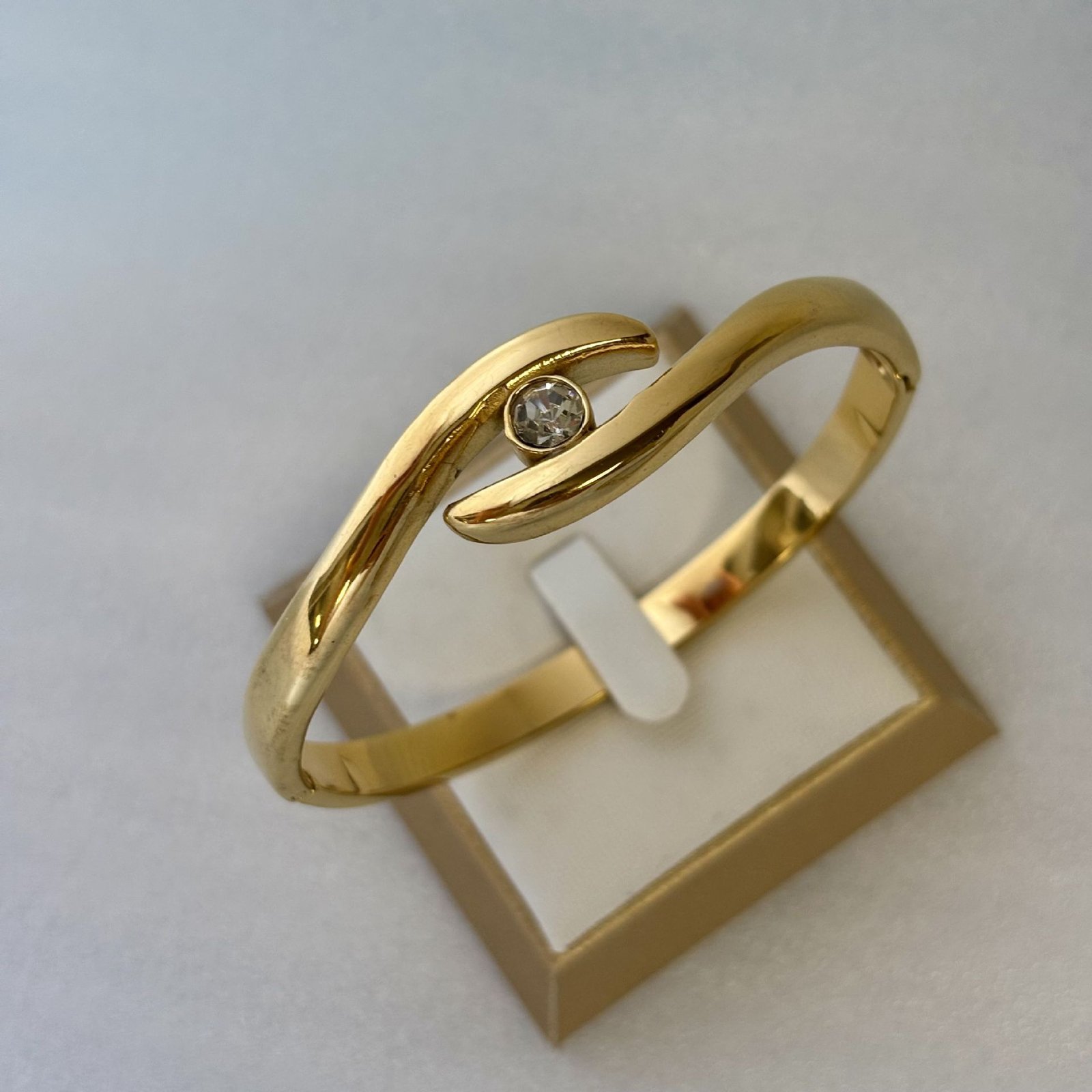 Virelle Wave Cuff